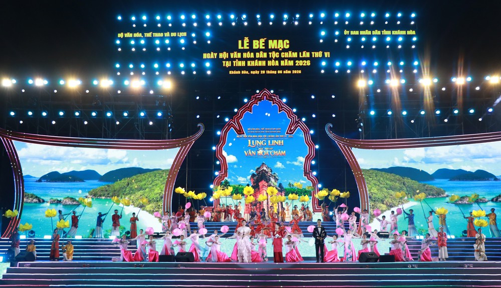 Bế mạc Ngày hội Văn hóa dân tộc Chăm: Bảo tồn gắn với phát triển du lịch - Ảnh 1.