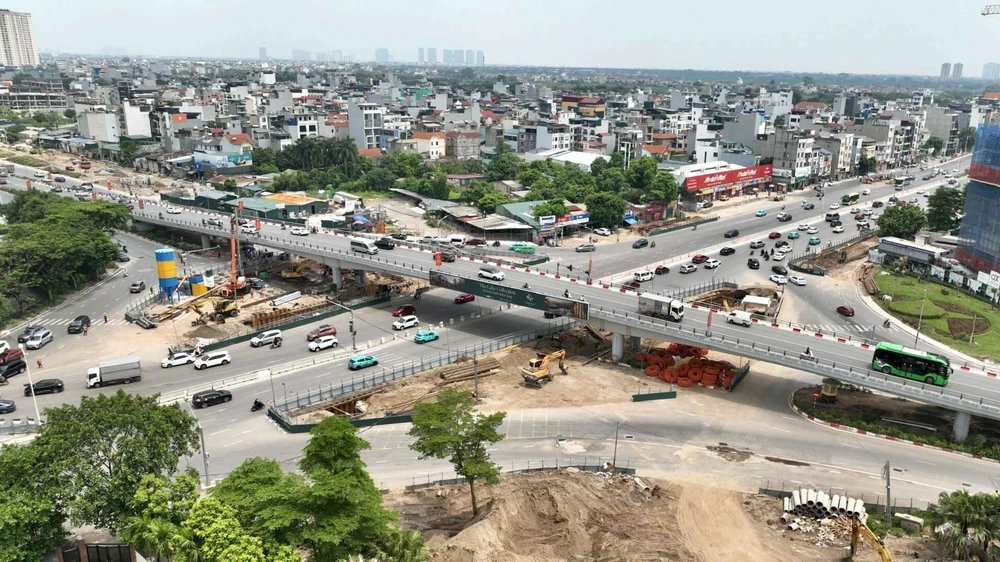 Bí thư Hà Nội chốt nhiều "deadline" cho các dự án giao thông trọng điểm - Ảnh 3.