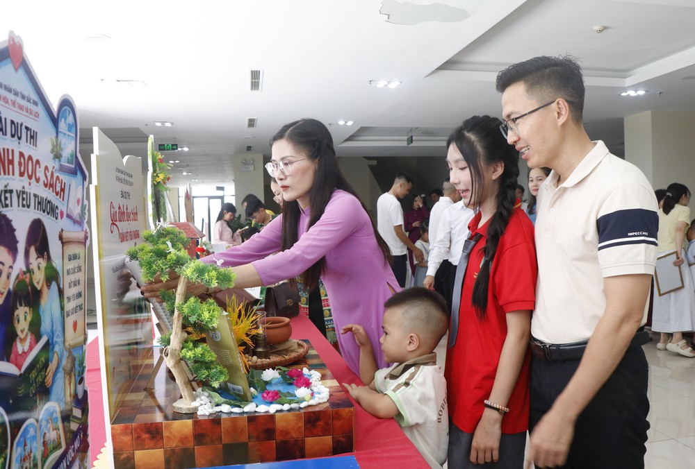Gìn giữ giá trị gia đình, đưa văn hóa thành nguồn lực phát triển - Ảnh 2.