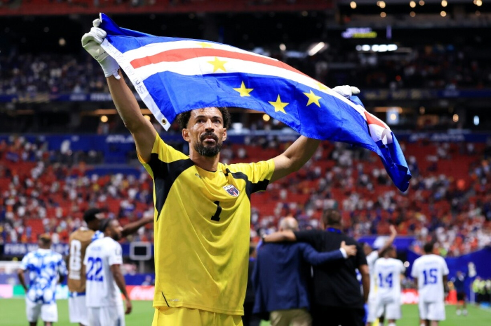 World Cup 2026 khép lại vòng bảng đầy điên rồ: Những cú sốc, nước mắt và những câu chuyện không ai có thể viết trước - Ảnh 2.