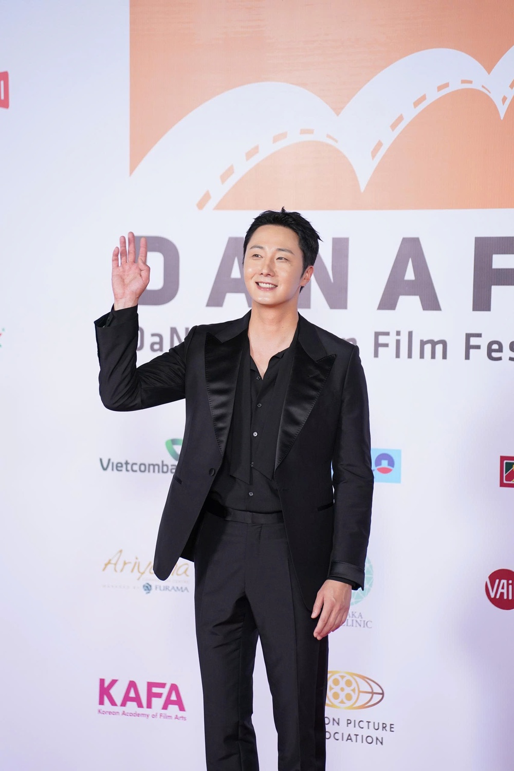 Ji Chang Wook, Jung II Woo cùng dàn sao Việt đổ bộ thảm đỏ DANAFF IV 2026 - Ảnh 6.