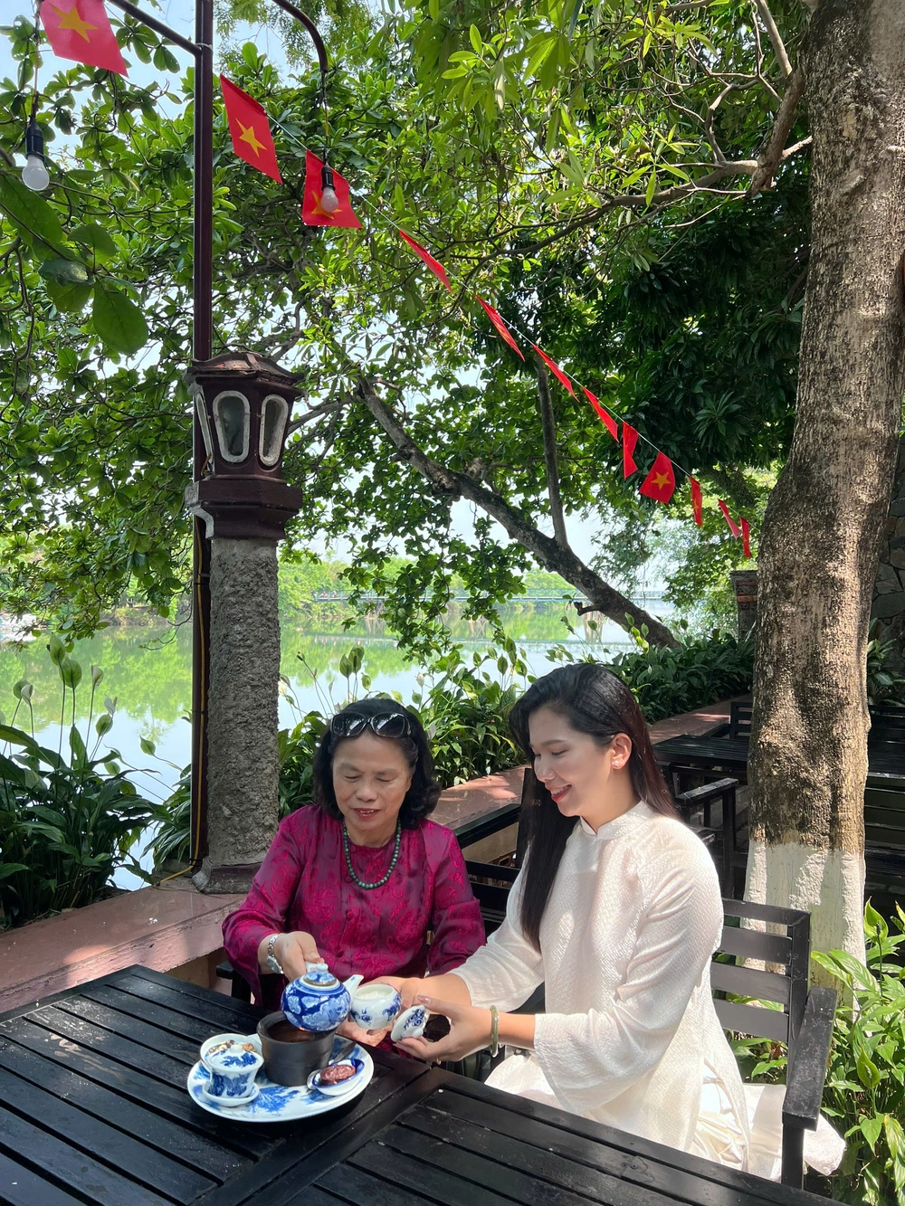 Có một "nàng thơ" rất khác ở Huế: Sông Hương và Mùa hè đẹp nhất! - Ảnh 7.
