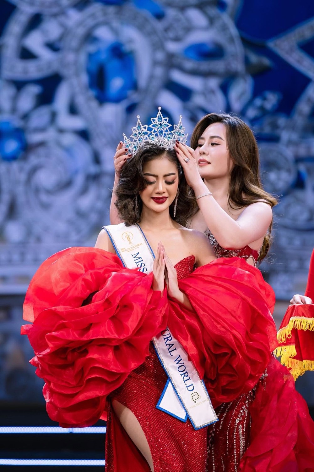 Người đẹp Myanmar đăng quang Miss Multicultural World 2026: Chinh phục vương miện bằng sắc đẹp và tri thức - Ảnh 1.