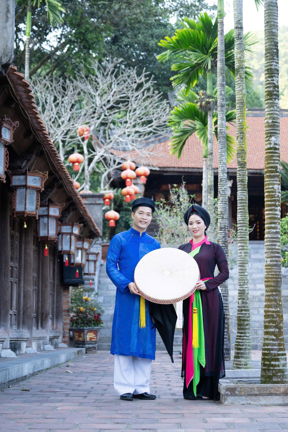 Văn hoá quan họ trong "Yêu nhau ngả nón ra ngồi" - Ảnh 1. Văn hoá quan họ trong "Yêu nhau ngả nón ra ngồi" - Ảnh 1.