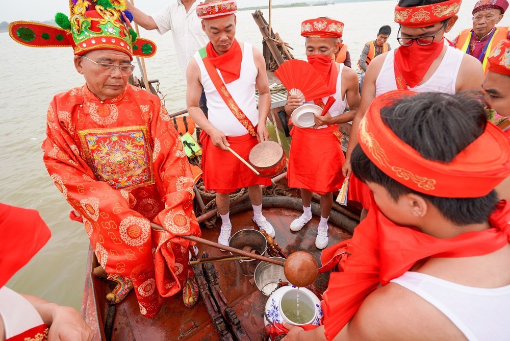 Văn hoá soi đường: Đặc sắc lễ hội đình Chèm - Ảnh 7.
