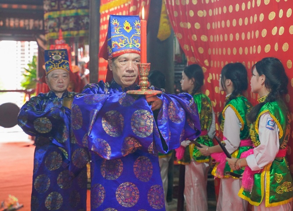 Văn hoá soi đường: Đặc sắc lễ hội đình Chèm - Ảnh 3.