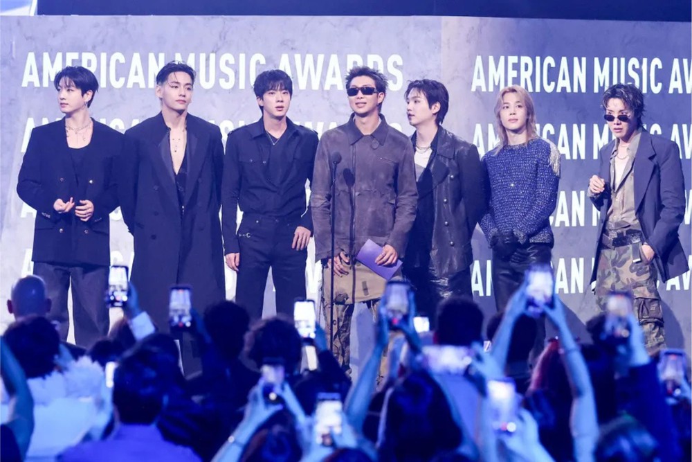 BTS trở về nơi khởi đầu: Dấu mốc 13 năm và màn hội ngộ được cả thế giới chờ đợi - Ảnh 8.