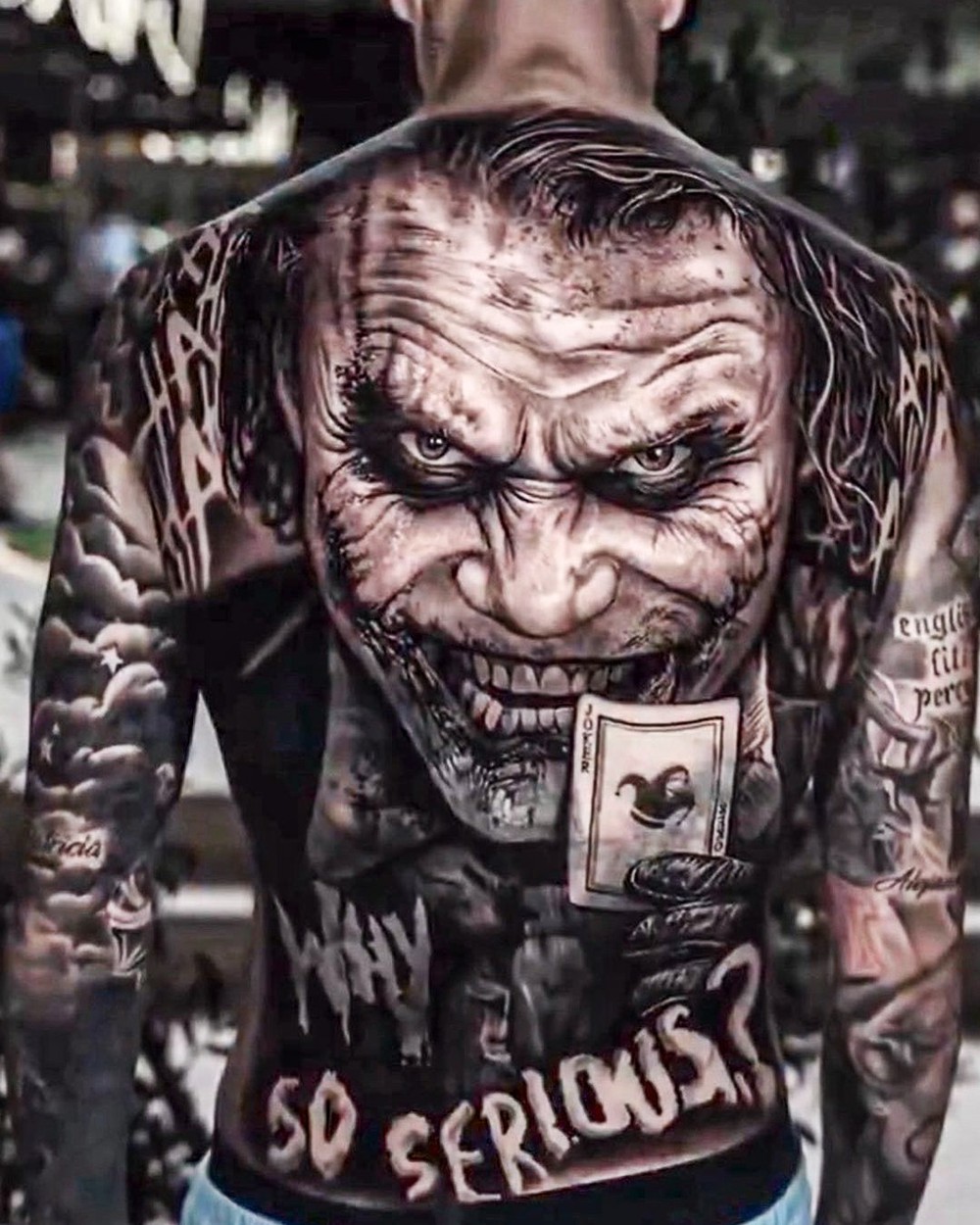 Sao Chelsea gây chú ý với hình xăm Joker phủ lưng trị giá hàng nghìn USD - Ảnh 1. Sao Chelsea gây chú ý với hình xăm Joker phủ lưng trị giá hàng nghìn USD - Ảnh 1.