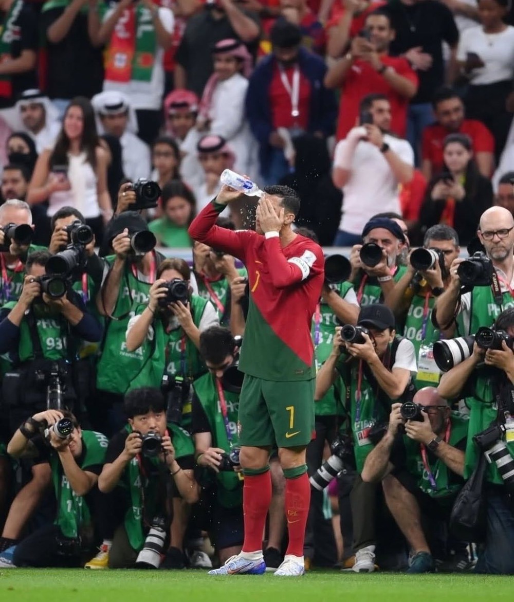 Với sức hút của Ronaldo, Bồ Đào Nha trở thành đội tuyển đầu tiên bán sạch vé các trận đấu vòng bảng tại World Cup 2026.
