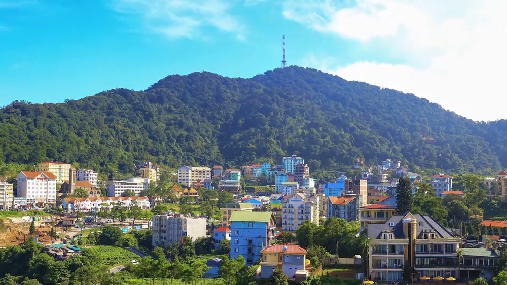 Tam Đảo hướng tới mục tiêu phát triển du lịch bốn mùa - Ảnh 2.