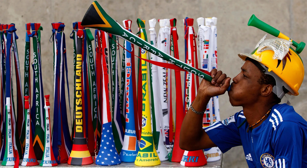 Những vật dụng bị cấm ở World Cup 2026: Nói “không” với kèn vuvuzela và thuốc lá điện tử - Ảnh 1.