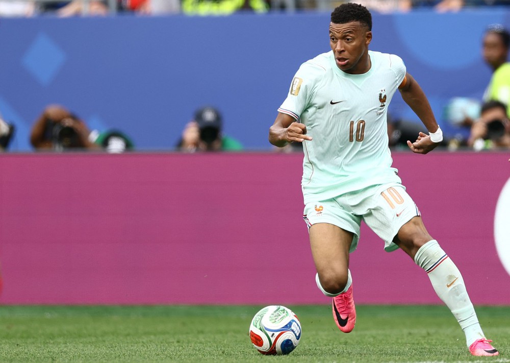 Cuộc chiến ngôi sao Pháp vs Thụy Điển (đội World Cup 2026 vòng 32): Mbappe đụng độ cựu sao MU - Ảnh 1.