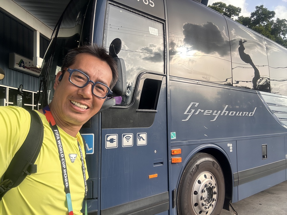 Thư nước Mỹ: Một chuyến xe bus mùa World Cup - Ảnh 1. Thư nước Mỹ: Một chuyến xe bus mùa World Cup - Ảnh 1.