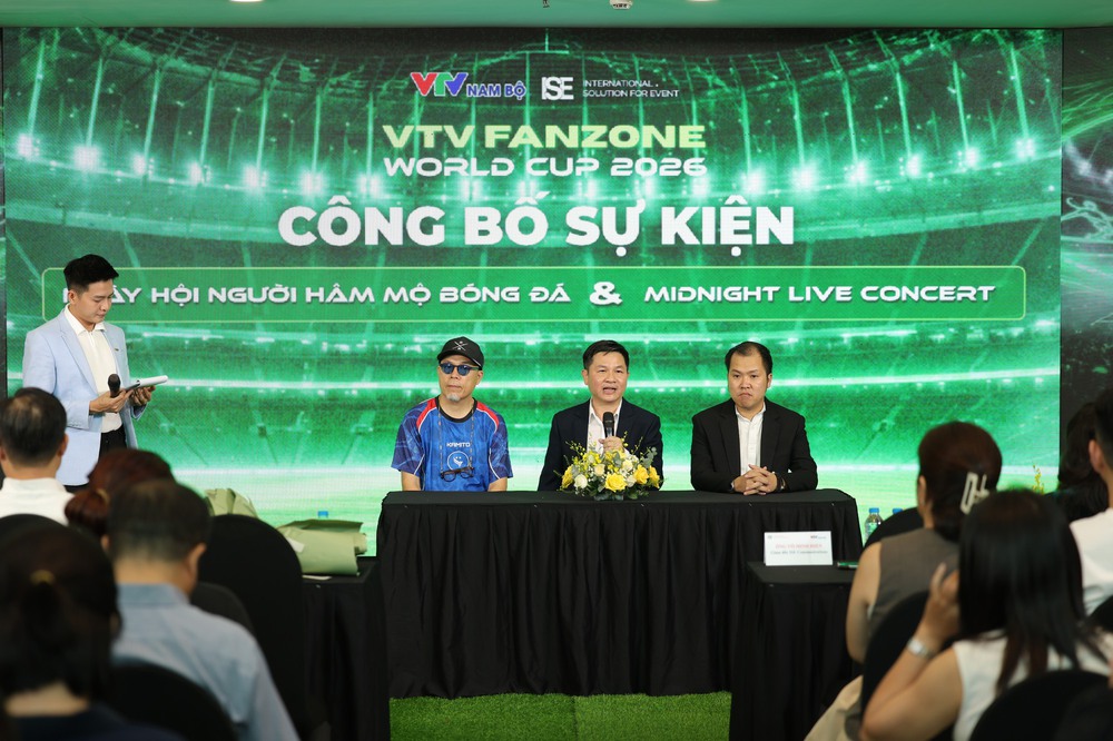World Cup thêm sôi động với người hâm mộ Việt Nam - Ảnh 2. World Cup thêm sôi động với người hâm mộ Việt Nam - Ảnh 2.