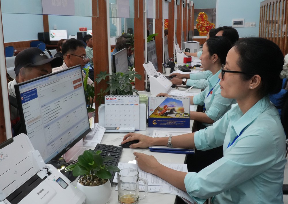 Chấm điểm, đánh giá viên chức hằng tháng hoặc hằng quý - Ảnh 2.