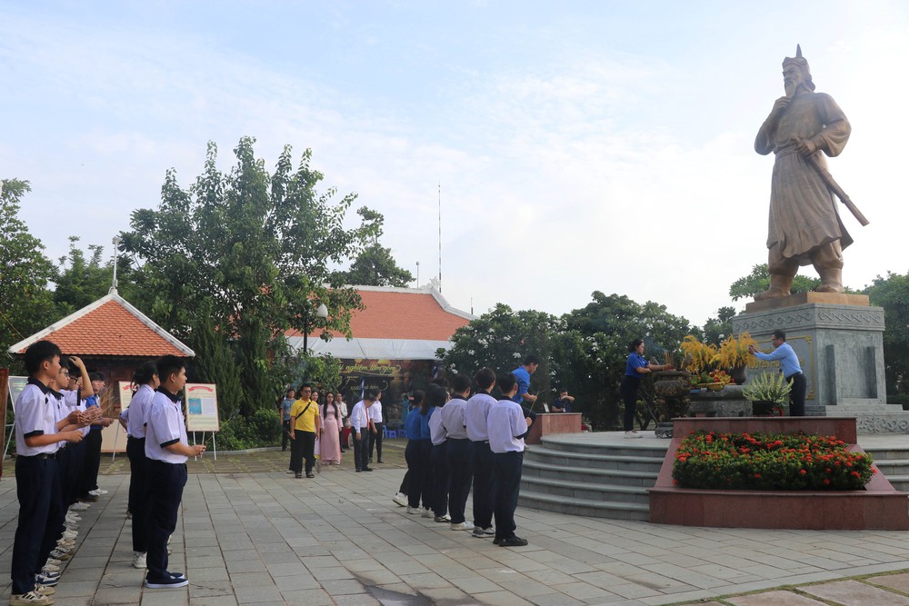 Tri ân bậc tiền nhân có công khai phá, mở mang vùng đất phương Nam - Ảnh 4.