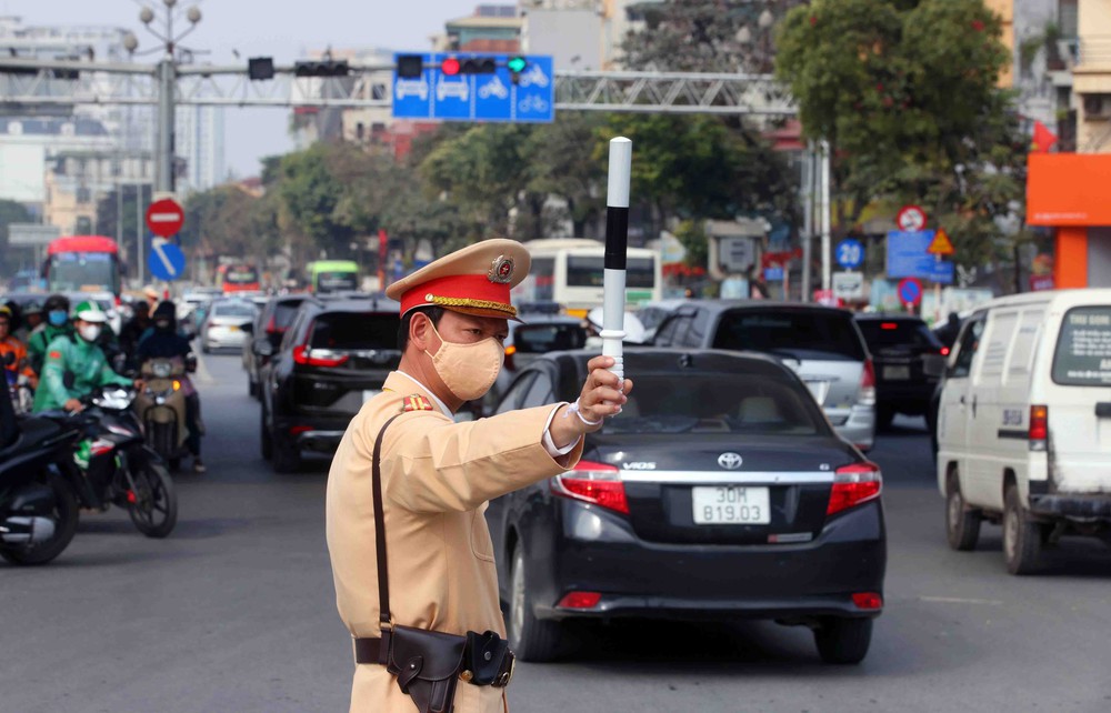 Hà Nội điều chỉnh tổ chức giao thông phục vụ thí điểm giai đoạn 1 "Vùng phát thải thấp trong vành đai 1" - Ảnh 1.