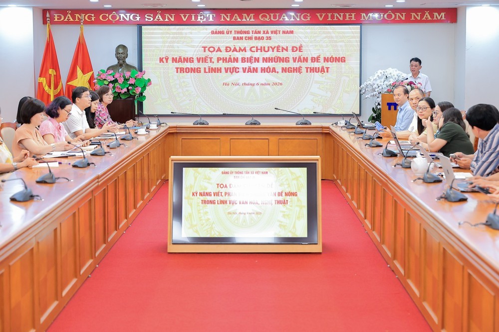 TTXVN tổ chức Tọa đàm nâng cao kỹ năng viết, phản biện về văn hóa, nghệ thuật - Ảnh 1.