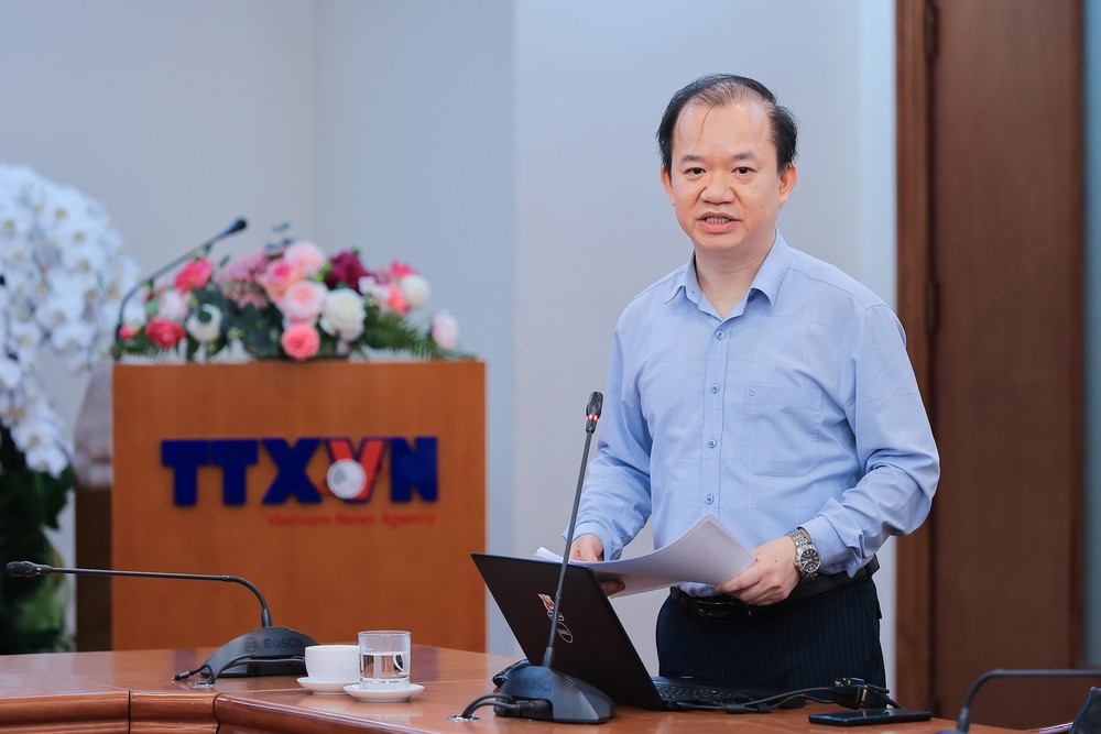 TTXVN tổ chức Tọa đàm nâng cao kỹ năng viết, phản biện về văn hóa, nghệ thuật - Ảnh 4.