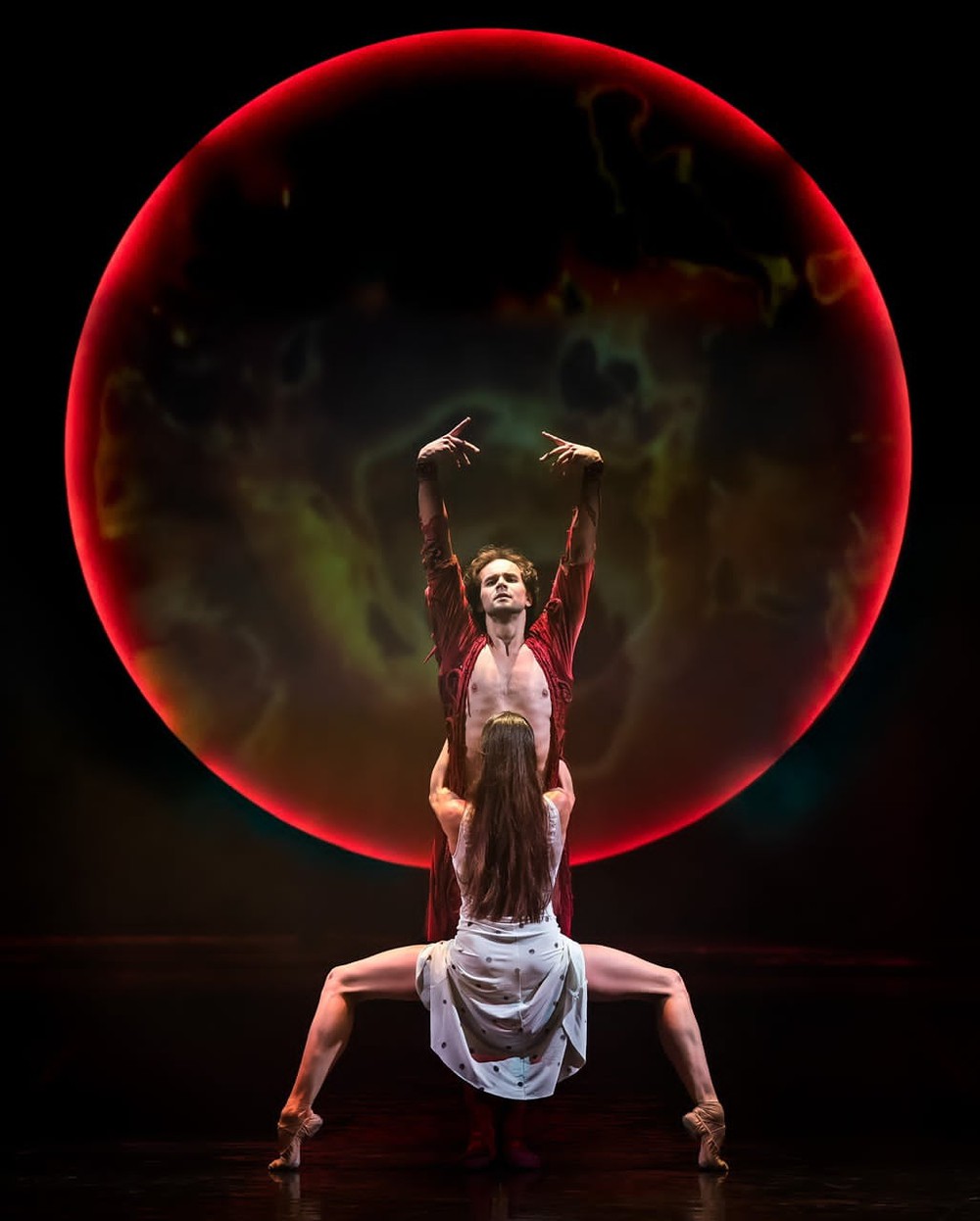 Eifman Ballet mang kiệt tác "Eugene Onegin" trở lại Việt Nam - Ảnh 3.