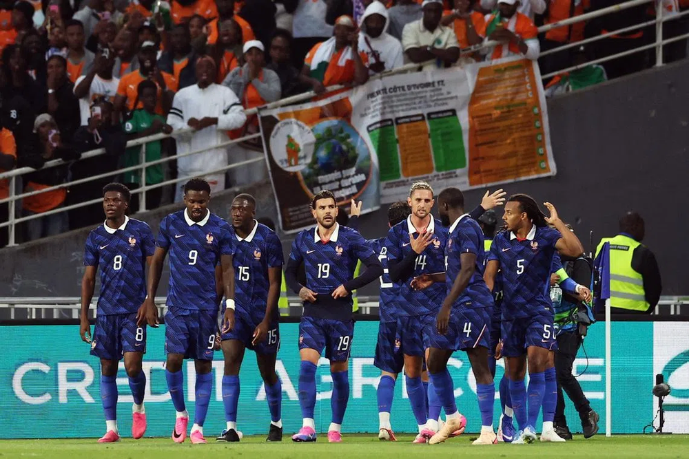 World Cup 2026 24h: Cầu thủ gốc Việt vào nhóm 5 tài năng trẻ đáng xem, ĐT Nhật Bản gặp rắc rối với sân tập - Ảnh 5.