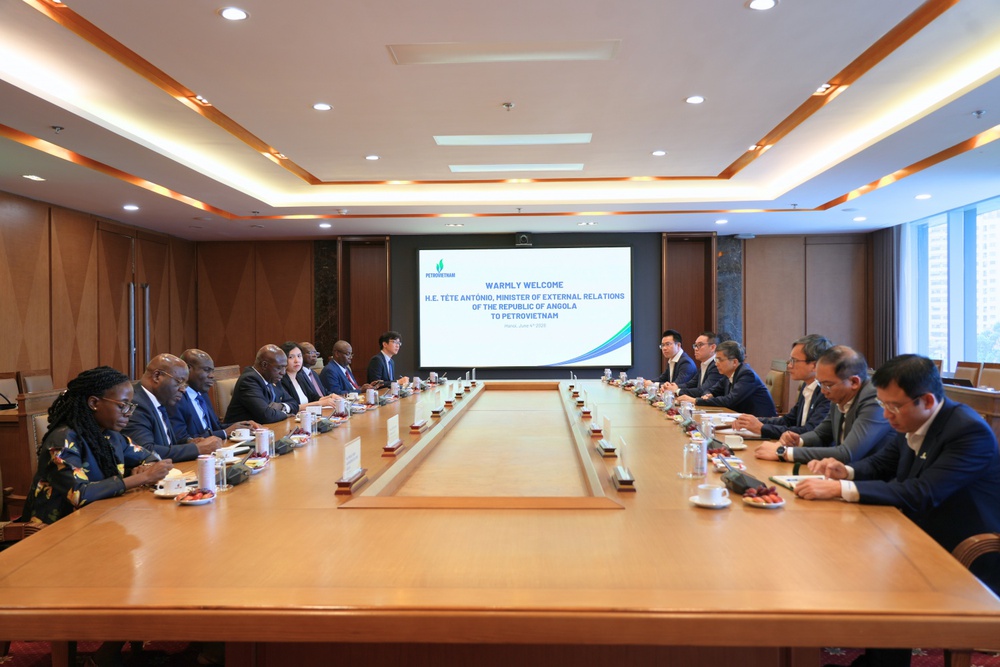 Petrovietnam thúc đẩy hợp tác dầu khí với Angola - Ảnh 1.