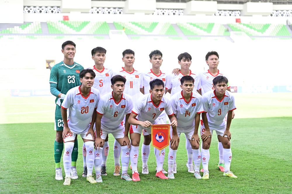 Tin nóng bóng đá Việt hôm nay 6/6: U19 Việt Nam hưởng lợi; Trọng tài Malaysia bắt trận CAHN – Thể Công Viettel - Ảnh 1.