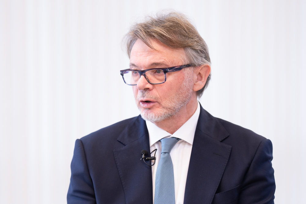 HLV Troussier dự đoán ĐT Nhật Bản ở World Cup 2026, hé lộ khả năng tái xuất - Ảnh 1.