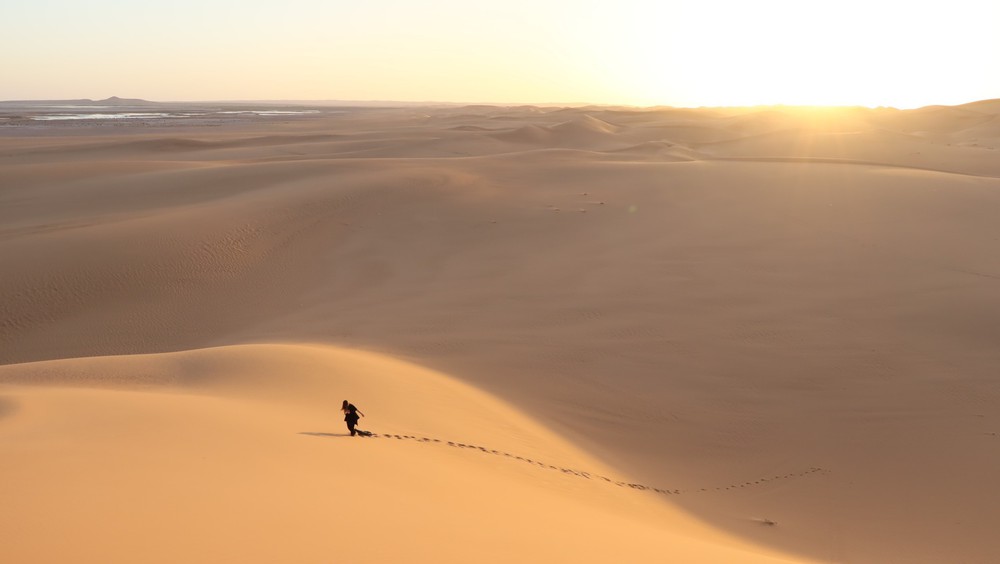 Niger: Gần 50 người chết giữa sa mạc Sahara - Ảnh 1.
