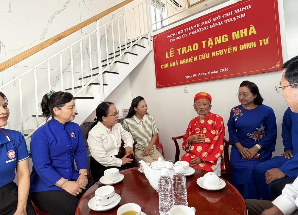 TPHCM trao tặng nhà cho nhà nghiên cứu Nguyễn Đình Tư - Ảnh 3.