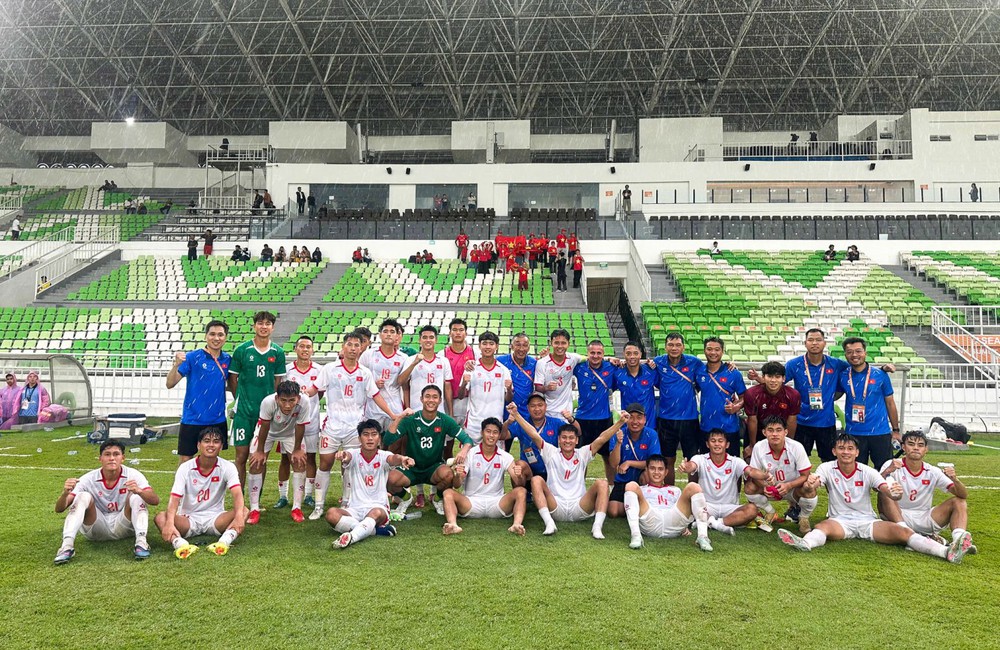 U19 Việt Nam đấu U19 Indonesia: 90 phút bản lĩnh và không khoan nhượng - Ảnh 3. U19 Việt Nam đấu U19 Indonesia: 90 phút bản lĩnh và không khoan nhượng - Ảnh 3.
