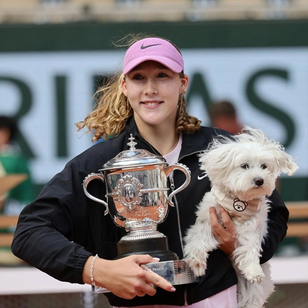Mirra Andreeva vô địch Roland Garros 2026: Từ thần đồng đến ngôi sao mới của WTA - Ảnh 1.