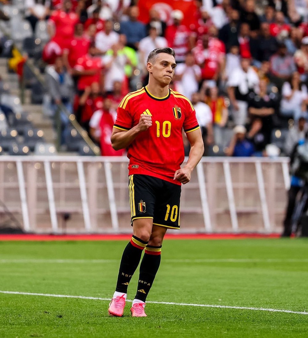 Leandro Trossard: Đến World Cup mơ làm siêu sao toàn cầu - Ảnh 1. Leandro Trossard: Đến World Cup mơ làm siêu sao toàn cầu - Ảnh 1.