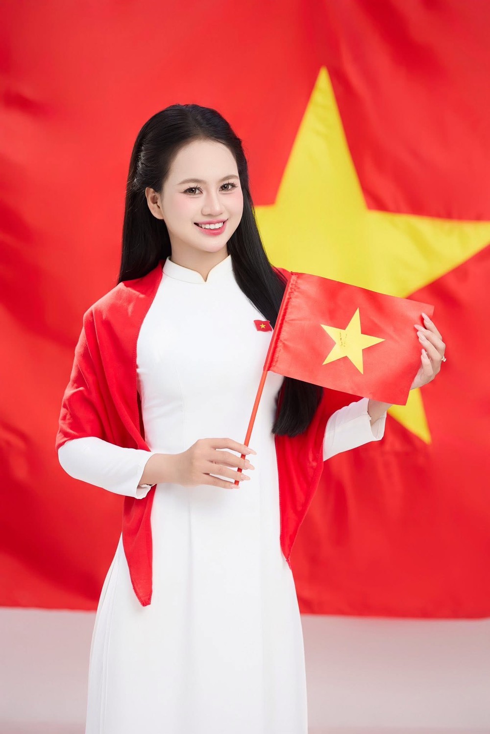 Á hậu Môi trường Hoàng Thúy An sở hữu nhan sắc gợi cả - Ảnh 1. Á hậu Môi trường Hoàng Thúy An sở hữu nhan sắc gợi cả - Ảnh 1.