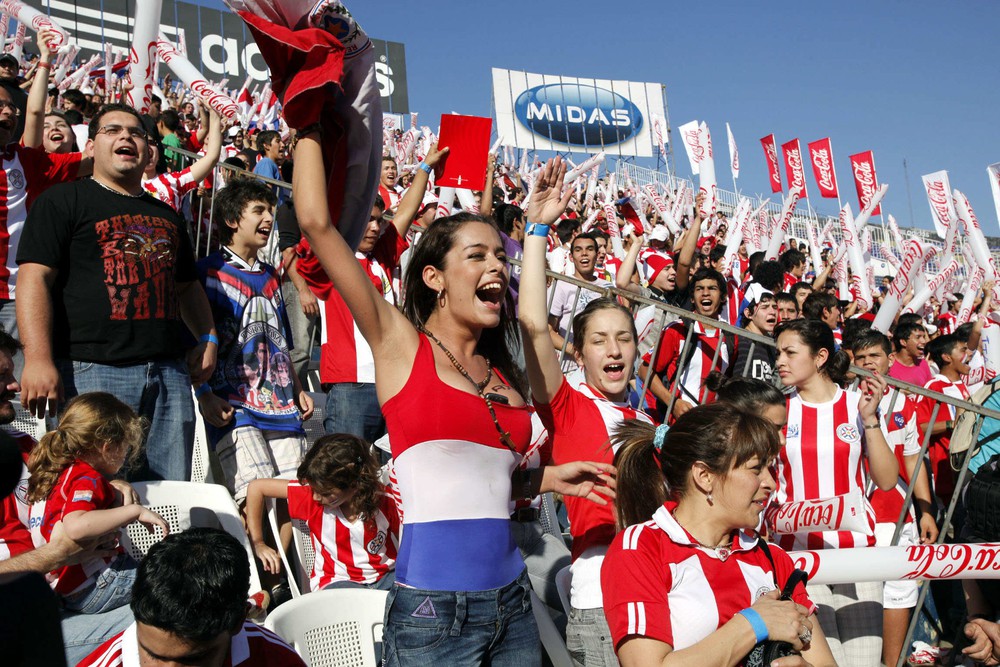 Người đẹp Larissa Riquelme đi cùng ĐT Paraguay, sẽ có lần đầu tiên đặt chân tới World Cup 2026 sau 16 năm nổi tiếng toàn cầu - Ảnh 5.