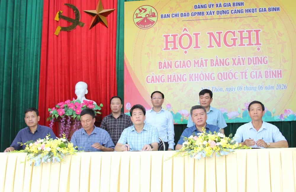 Bàn giao mặt bằng xây dựng Cảng hàng không quốc tế Gia Bình - Ảnh 2.