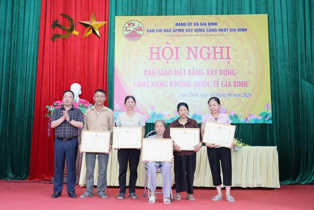Bàn giao mặt bằng xây dựng Cảng hàng không quốc tế Gia Bình - Ảnh 4.