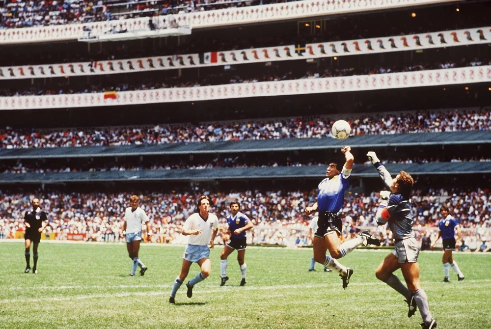 Trên những nẻo đường World Cup: Azteca và những bản tình ca Maradona - Ảnh 2.