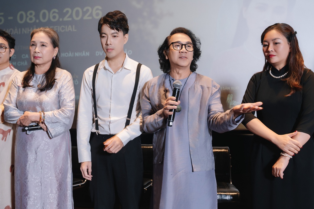 NSND Kim Xuân, NSƯT Thành Lộc mừng ngày trở lại của ca sĩ khiếm thị Hoài Nhân - Ảnh 2.