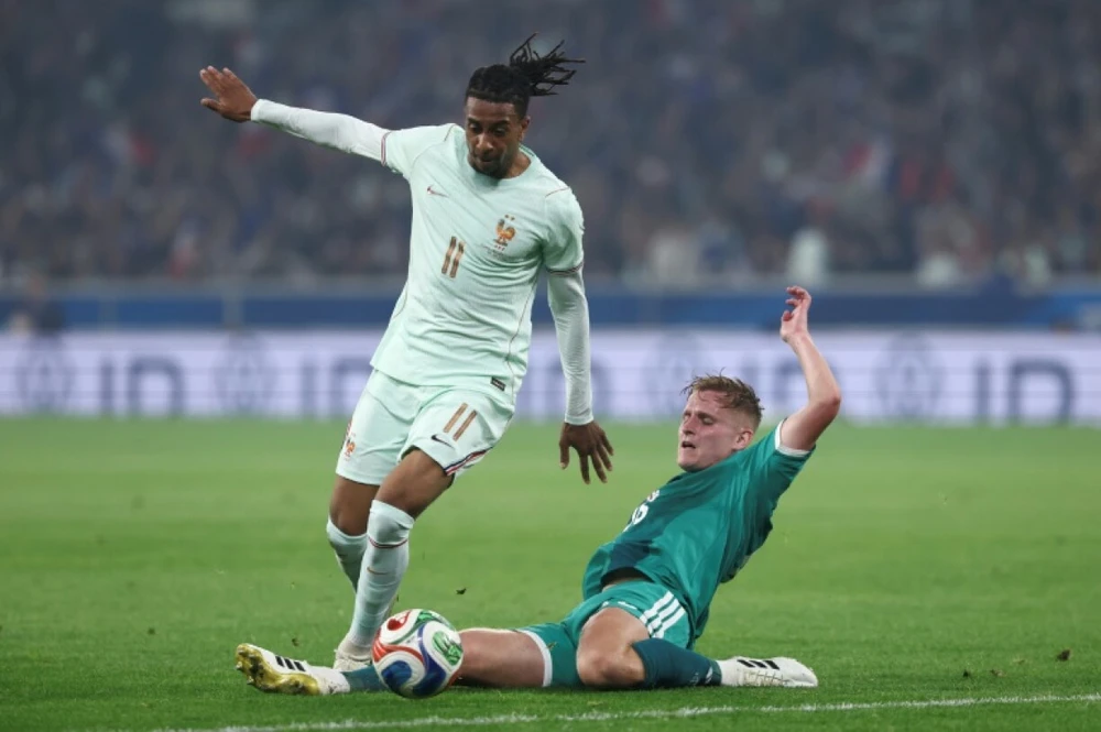 Hat-trick cho tuyển Pháp, Olise càng khiến Perez muốn đưa về Real Madrid - Ảnh 1. Hat-trick cho tuyển Pháp, Olise càng khiến Perez muốn đưa về Real Madrid - Ảnh 1.