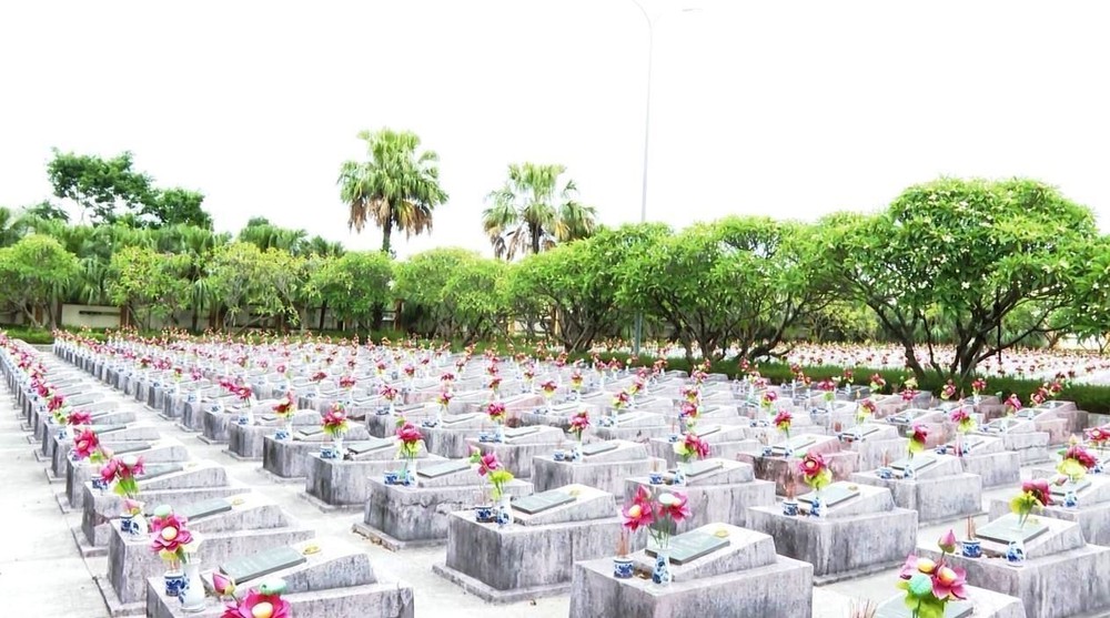 Chiến dịch 500 ngày đêm: Lấy mẫu AND đối với 1.320 phần mộ liệt sĩ tại Nghĩa trang Liệt sĩ Ba Dốc - Ảnh 3. Chiến dịch 500 ngày đêm: Lấy mẫu AND đối với 1.320 phần mộ liệt sĩ tại Nghĩa trang Liệt sĩ Ba Dốc - Ảnh 3.