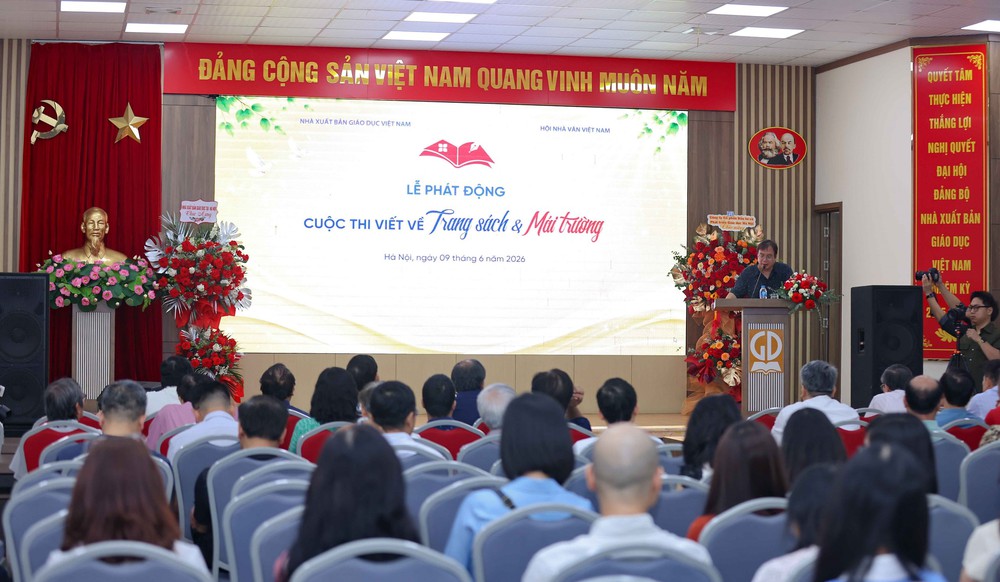 Tìm những góc nhìn mới về giáo dục Việt Nam từ cuộc thi viết “Trang sách và Mái trường” - Ảnh 1.