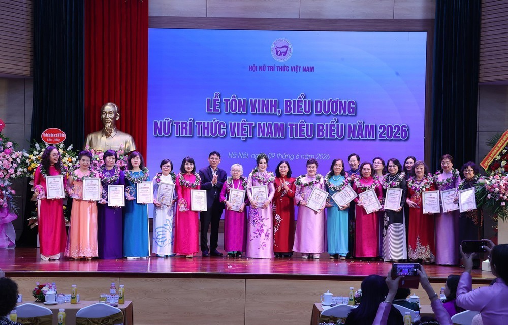 Tôn vinh những đóng góp to lớn của đội ngũ nữ trí thức Việt Nam - Ảnh 7.
