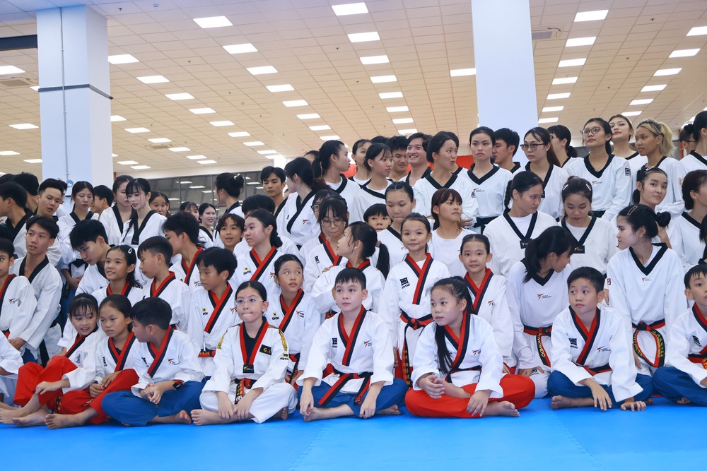50 năm TP.HCM mang tên Bác: Nhà thi đấu Phú Thọ khoác diện mạo mới, tiếp thêm động lực cho Taekwondo TP.HCM - Ảnh 4. 50 năm TP.HCM mang tên Bác: Nhà thi đấu Phú Thọ khoác diện mạo mới, tiếp thêm động lực cho Taekwondo TP.HCM - Ảnh 4.