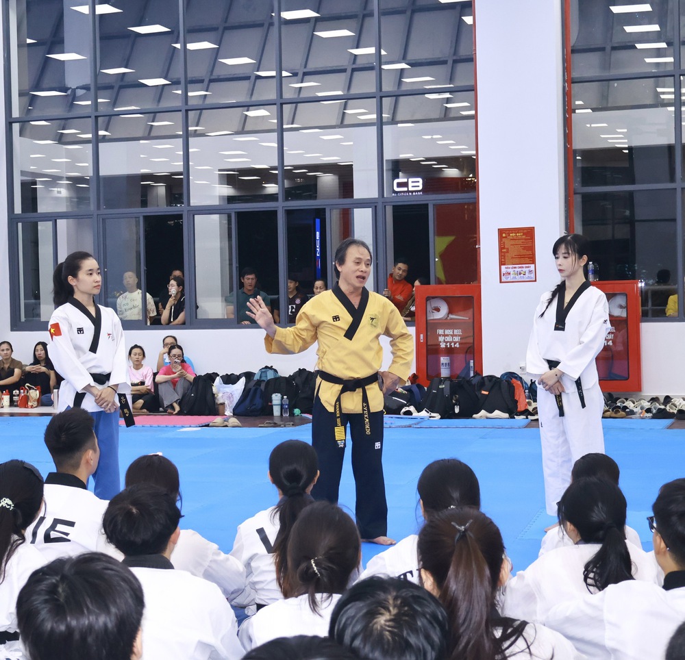 50 năm TP.HCM mang tên Bác: Người tiếp nối truyền thống, vun đắp tương lai cho Taekwondo TP.HCM - Ảnh 2. 50 năm TP.HCM mang tên Bác: Người tiếp nối truyền thống, vun đắp tương lai cho Taekwondo TP.HCM - Ảnh 2.