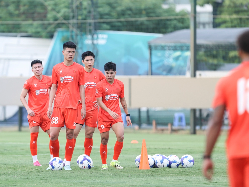 HLV Kim Sang Sik: 'Đội tuyển Việt Nam tự tin cạnh tranh tại ASEAN Cup 2026' - Ảnh 2. HLV Kim Sang Sik: 'Đội tuyển Việt Nam tự tin cạnh tranh tại ASEAN Cup 2026' - Ảnh 2.