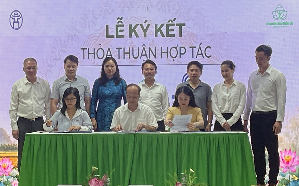 Hà Nội: Công bố sản phẩm du lịch cộng đồng Mường Cốc - Ảnh 2. Hà Nội: Công bố sản phẩm du lịch cộng đồng Mường Cốc - Ảnh 2.