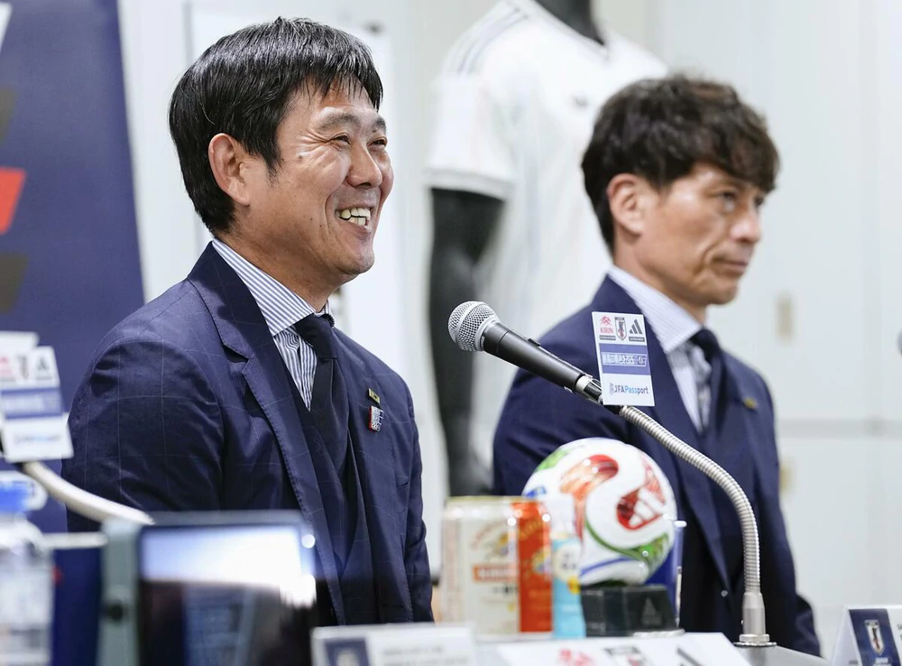 HLV Moriyasu chỉ được gia hạn 6 tháng: Nhật Bản tính toán gì sau World Cup 2026? - Ảnh 1. HLV Moriyasu chỉ được gia hạn 6 tháng: Nhật Bản tính toán gì sau World Cup 2026? - Ảnh 1.