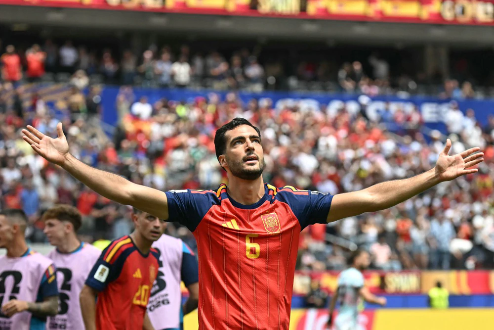 "Siêu dự bị" của Tây Ban Nha đi vào lịch sử World Cup, gửi lời cảnh báo tới ĐT Pháp - Ảnh 2. Mikel Merino