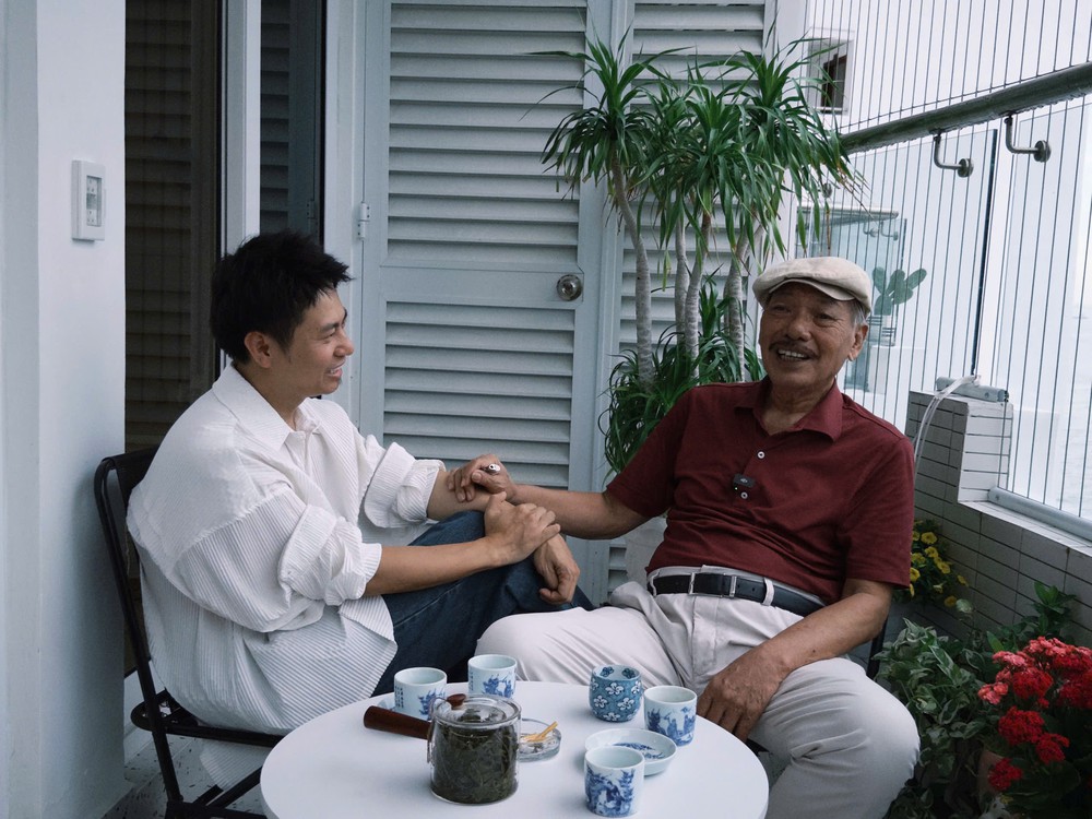 Phòng khách 3 thế hệ: Trần Tiến cùng Dương Cầm nối những nhịp cầu thế hệ - Ảnh 1. Phòng khách 3 thế hệ: Trần Tiến cùng Dương Cầm nối những nhịp cầu thế hệ - Ảnh 1.